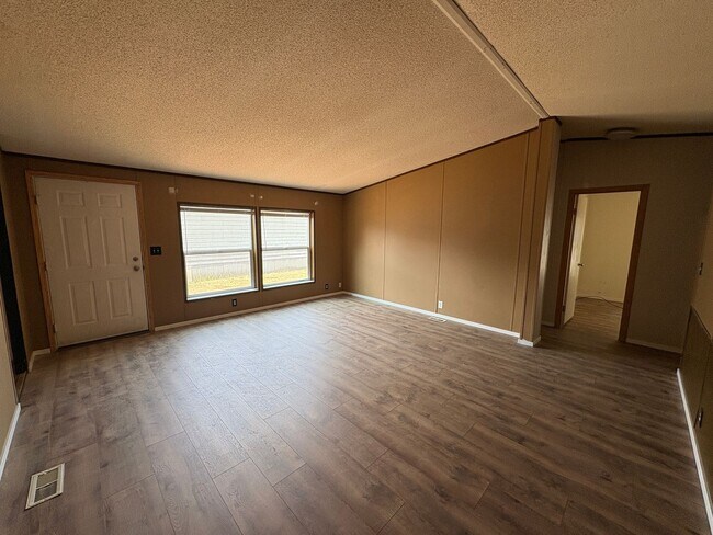 Building Photo - 2703 Olivine St