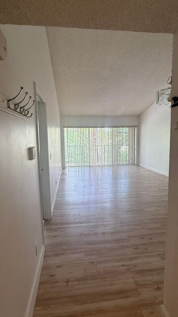 Building Photo - 8741 Wiles Rd