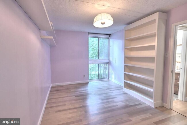 Building Photo - 1578 Moorings Dr