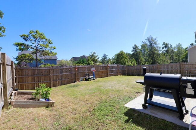 Building Photo - 21 Ciani Ct