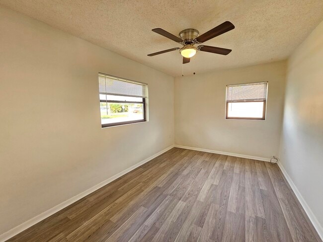Building Photo - 125 Needle Blvd