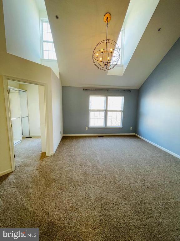 Building Photo - 708 Scarburgh Way