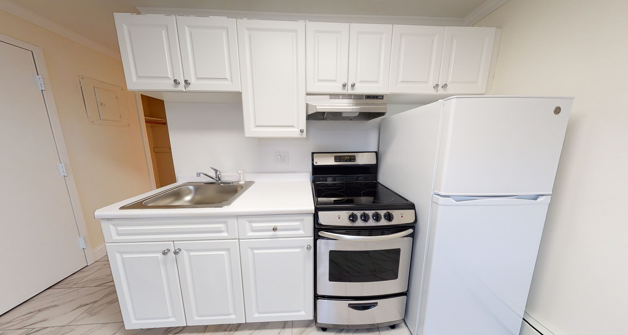 Building Photo - 125 Edgemere Rd