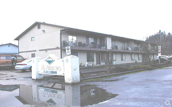 Primary Photo - The Arbor Apartments