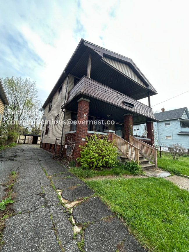 Building Photo - 12013 Parkhill Ave