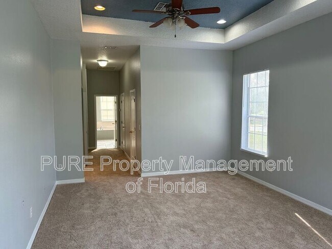 Building Photo - 10346 SW 64th Ct