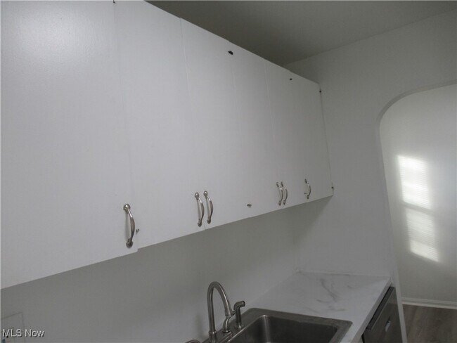 Building Photo - 12213 Mortimer Ave