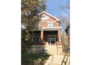 Building Photo - 936 Ludlow Ave