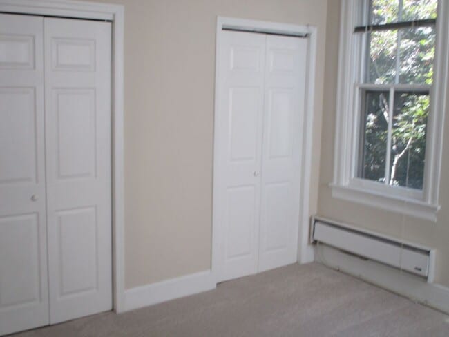 Building Photo - Charming Georgetown Townhouse on a quiet street