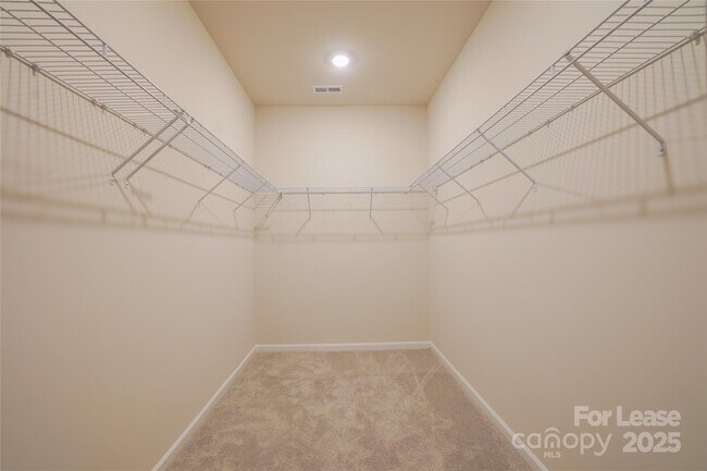 Building Photo - 1411 Caracara Ct