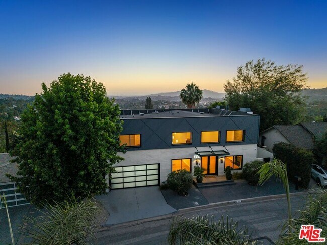 Primary Photo - 105 Sequoia Dr