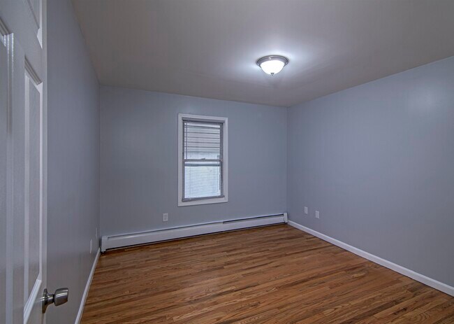 Building Photo - 79 Columbia Ave