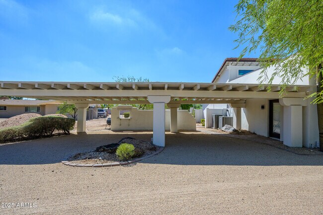 Building Photo - 11212 N Sundown Dr