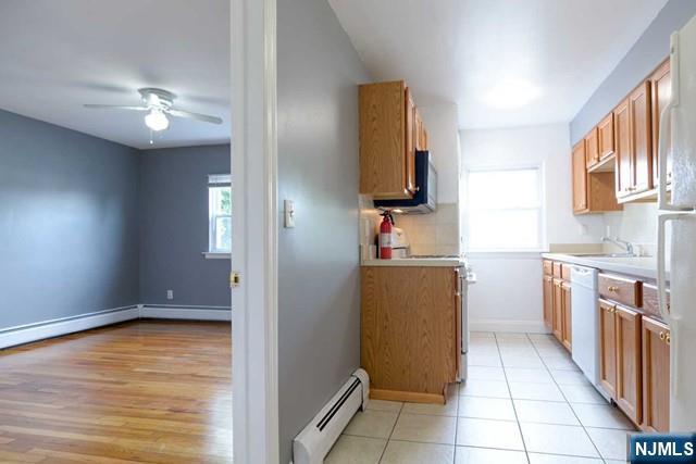 Building Photo - 395 S Park St