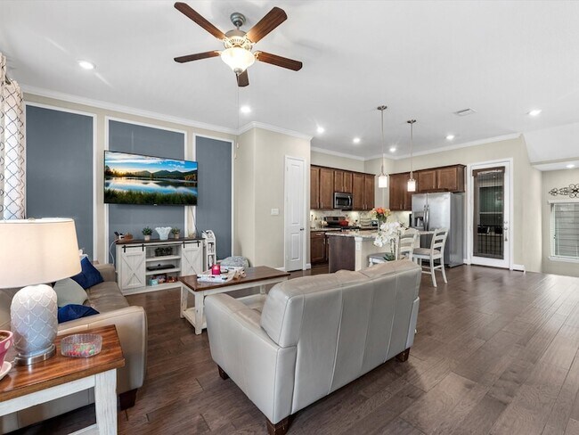 Building Photo - 1762 Sierra Crest Dr