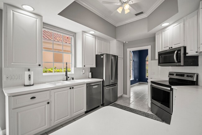 Building Photo - 3 Bedroom Single Family Home for Rent in I...