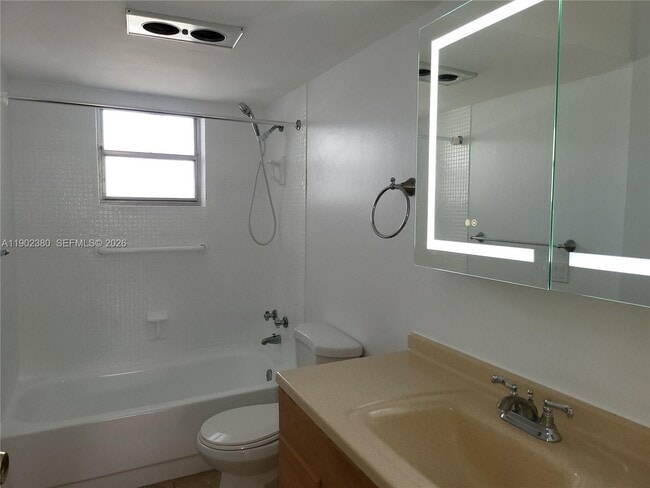 Building Photo - 3181 S Ocean Dr