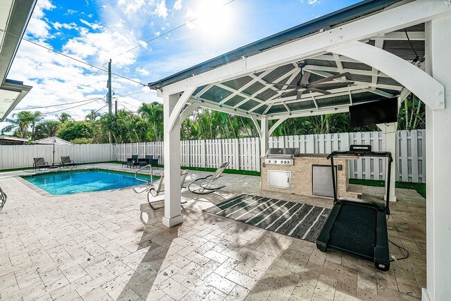 Building Photo - 124 Oregon Ln