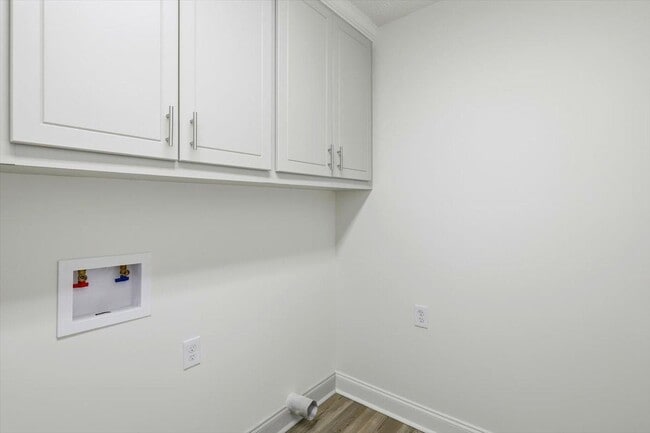 Building Photo - 126 Joanie St