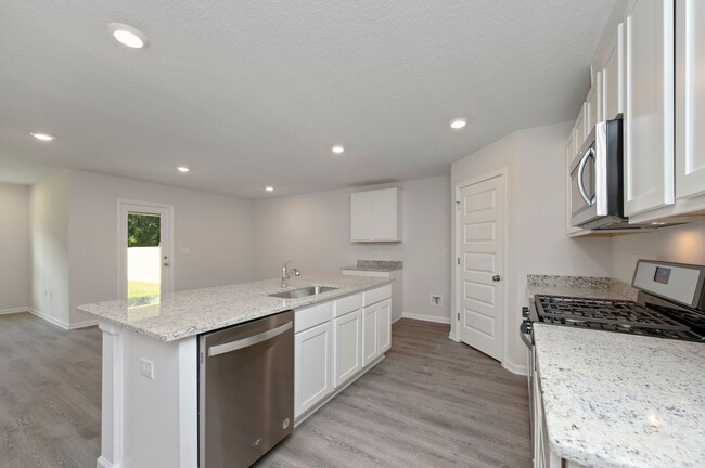 Building Photo - Home in Redstone Commons