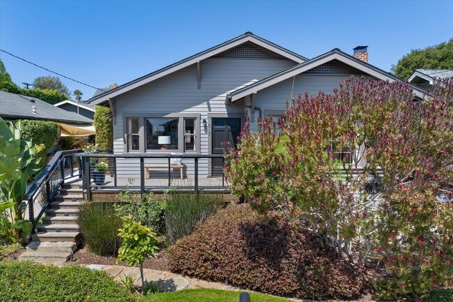 Building Photo - 517 De La Vista Ave