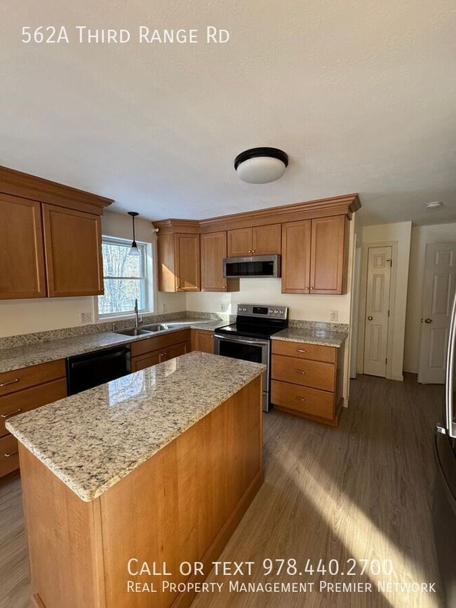 Building Photo - 562A Third Range Rd