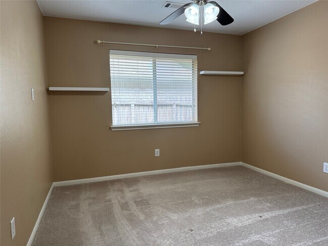 Building Photo - 2403 Longleaf Pines Ln