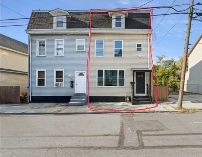 Building Photo - 218 Washington St