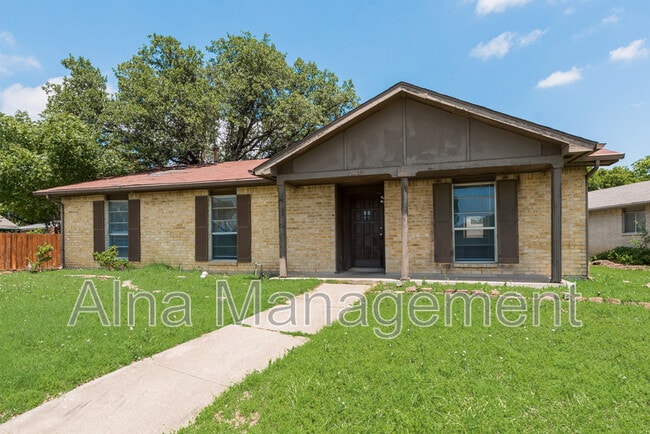 Building Photo - 3108 Oak Hill Rd
