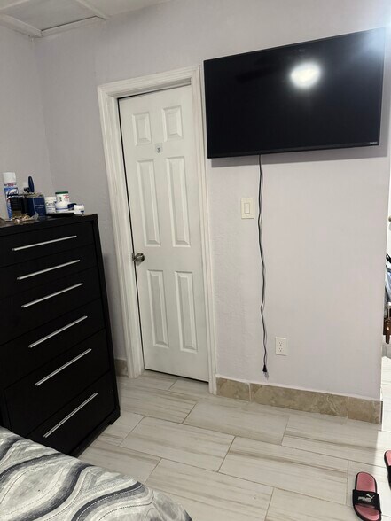 Building Photo - 4181 NW 34th Way