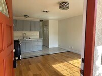 Building Photo - 2406 Florencita Dr W