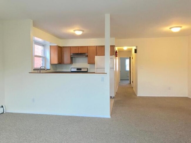 Building Photo - 3 bedroom in Brooklyn NY 11209