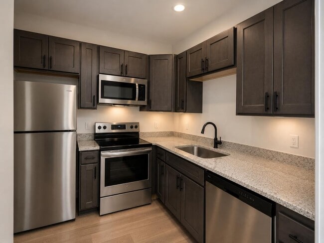 Building Photo - 146 Pinehurst Wy