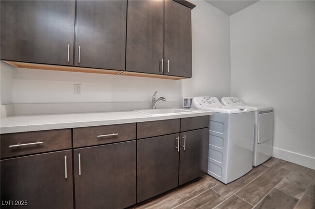 Building Photo - 11288 Rebel Dome Ct