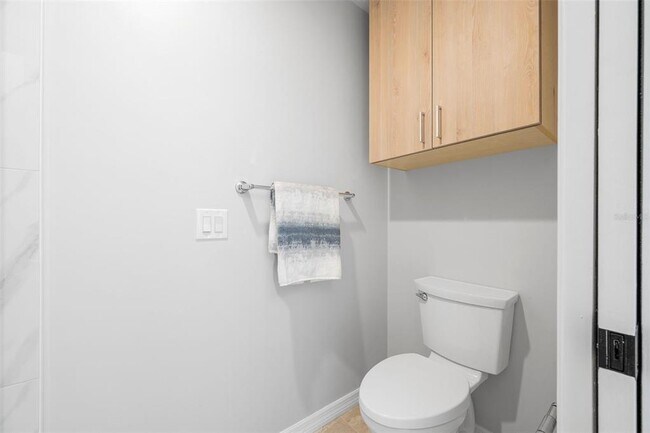 Building Photo - 9821 SW 34th Rd