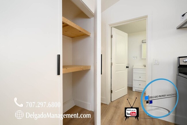 Building Photo - Benicia Studio available now!