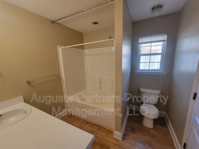 Building Photo - 2205 Whitney S Ct