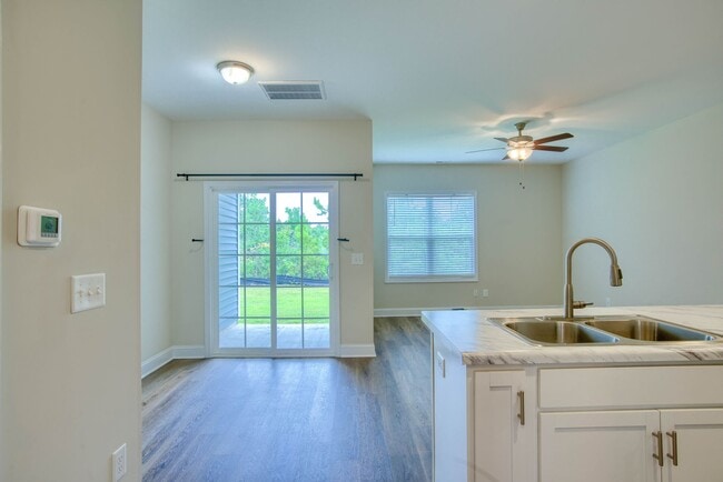 Building Photo - 329 S Stingray Ln