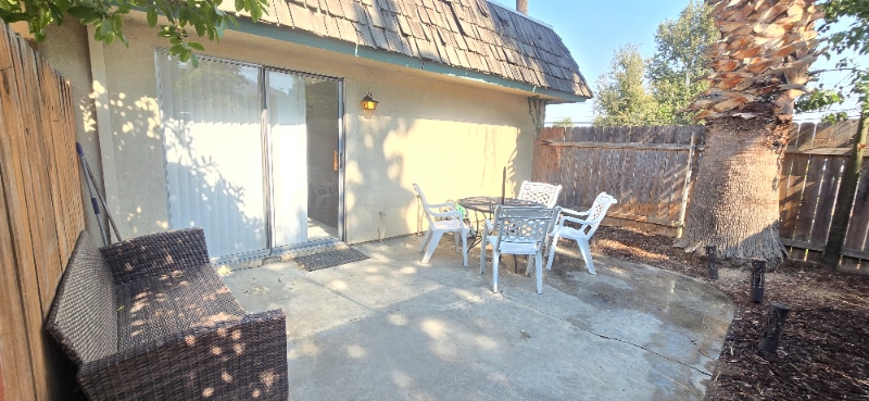 Building Photo - 1437 Clemson Way