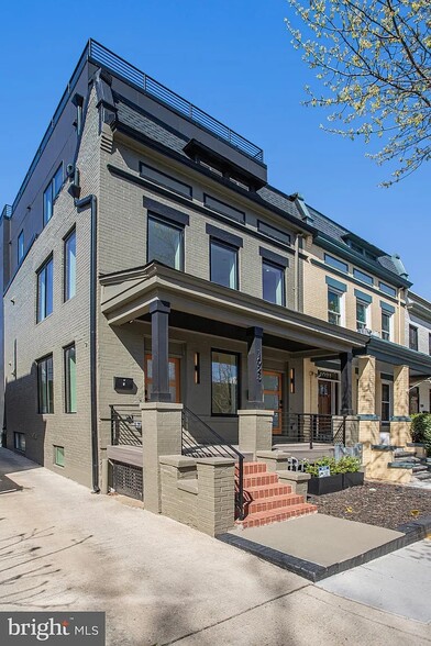 Building Photo - 1023 Irving St NW