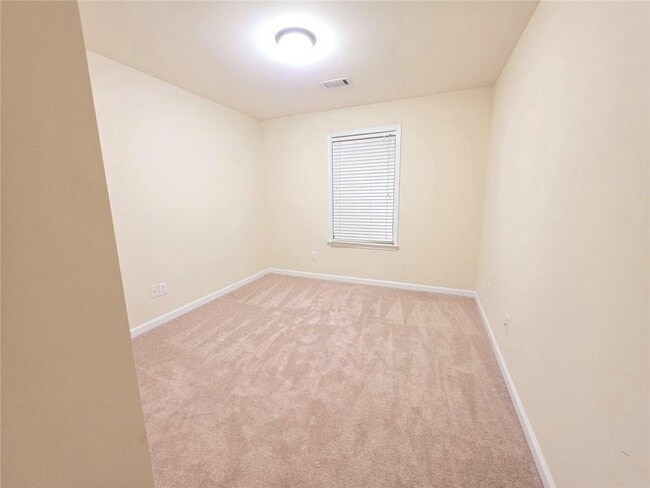 Building Photo - 1693 Southgate Mill Dr