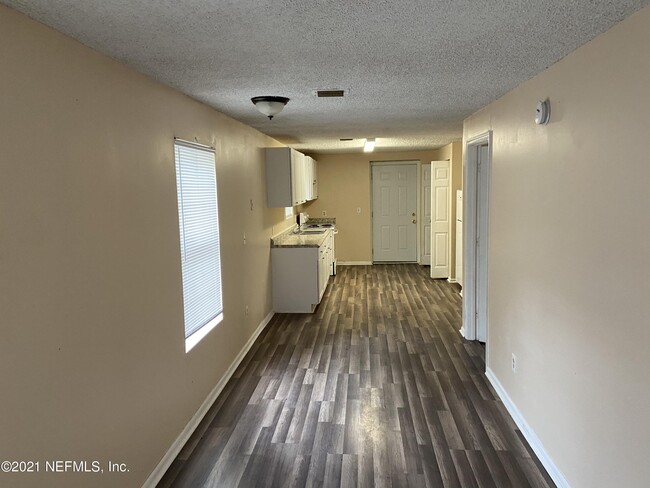 Building Photo - 3716 Stuart St