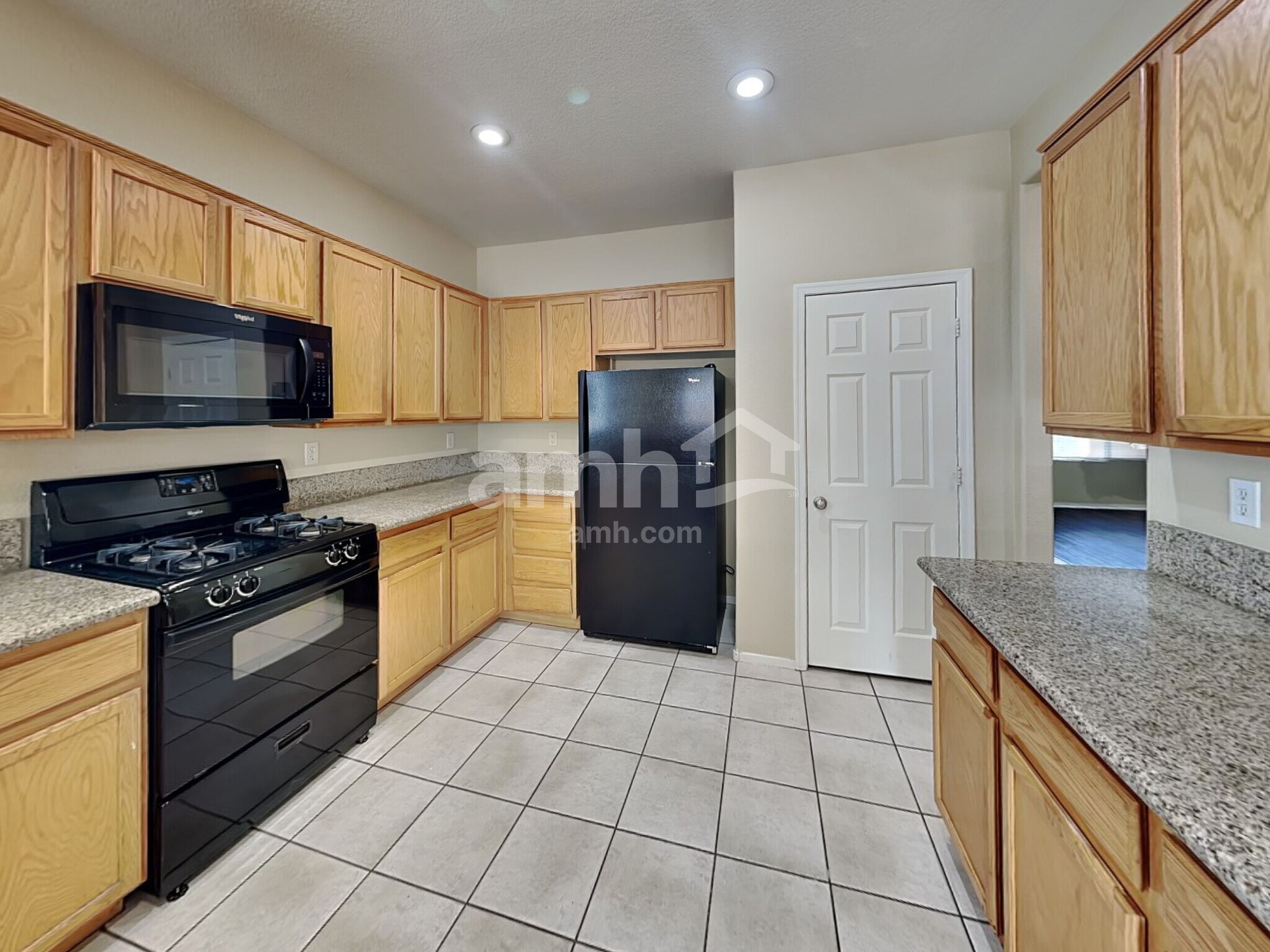 Building Photo - 4005 China Cloud Dr