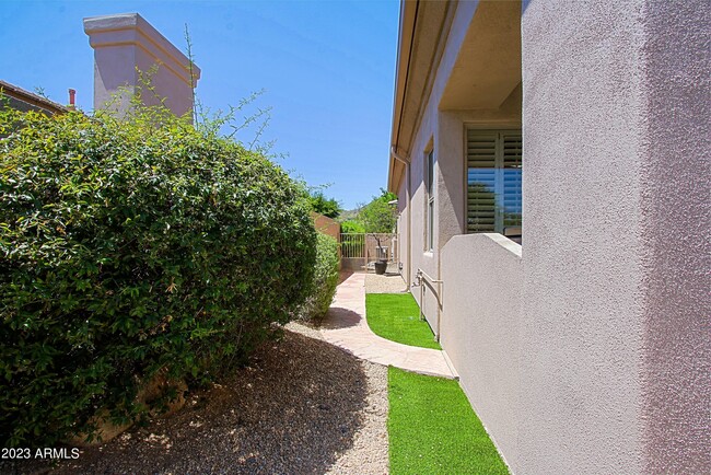 Building Photo - 6623 E Whispering Mesquite Trail