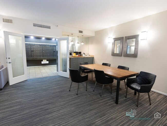 Building Photo - 4TH OF JULY 1-MONTH FREE SPECIAL! Renovated 2 Bd/2 Ba Condo w/parking