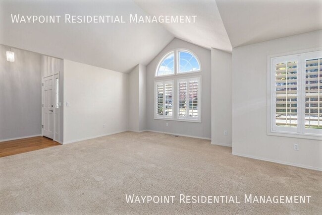 Building Photo - 4917 N Contour Way