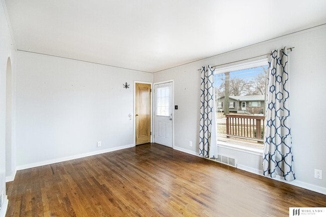 Building Photo - 2403 S Wayne St