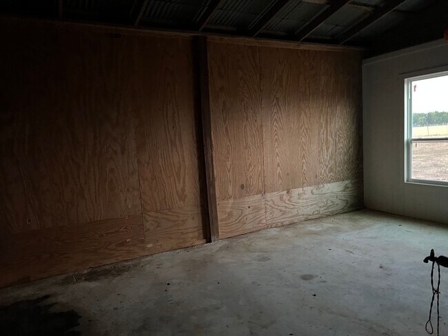 Building Photo - 10492 Strittmatter Rd