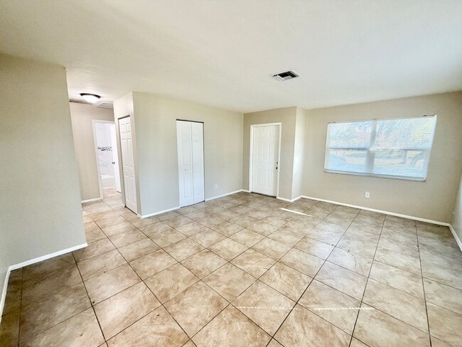 Building Photo - PIKUS (4601 24th Pl SW)