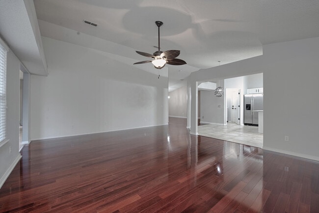 Building Photo - 4268 Lancaster Dr